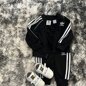 Adidas jogging suit and shoes. Size 3-6 months. Shoes 3k crib shoes